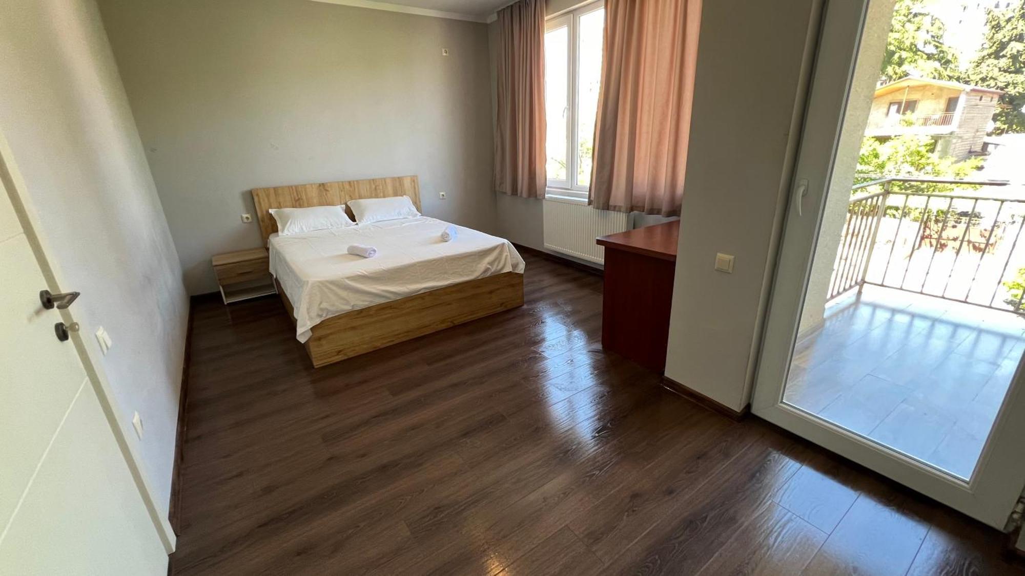 Garden House Tbilisi Hotel Buitenkant foto